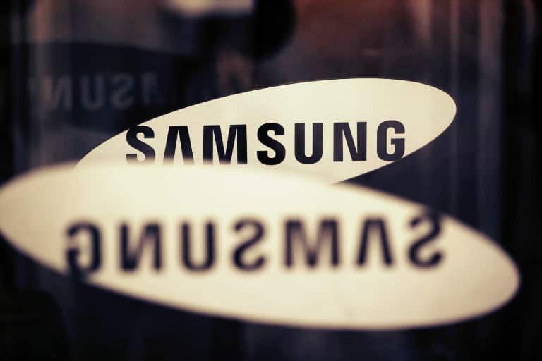 India-First Smartphones to be Launched to Counter Chinese Rivals - Samsung