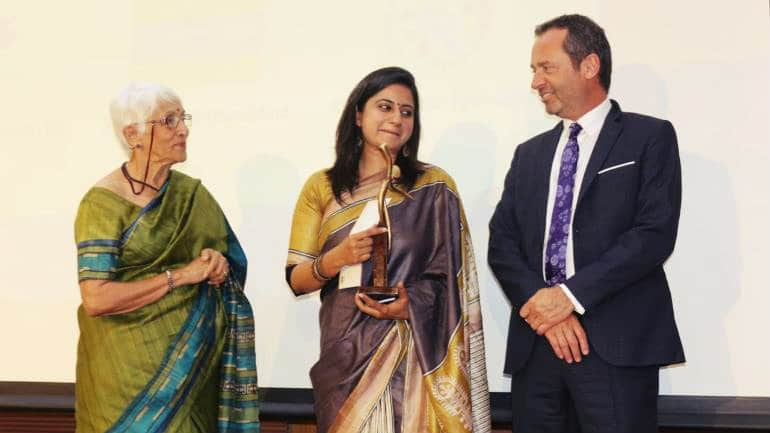 Delhi Teacher Set an Example and Wins Martha Farrell Award