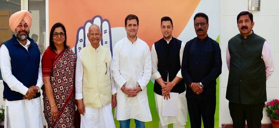 Former Telecom Minister Re-Joins Congress with His Grandson